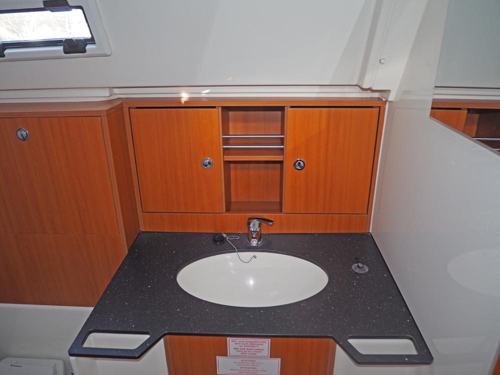 Salon, H&eacute;bergements